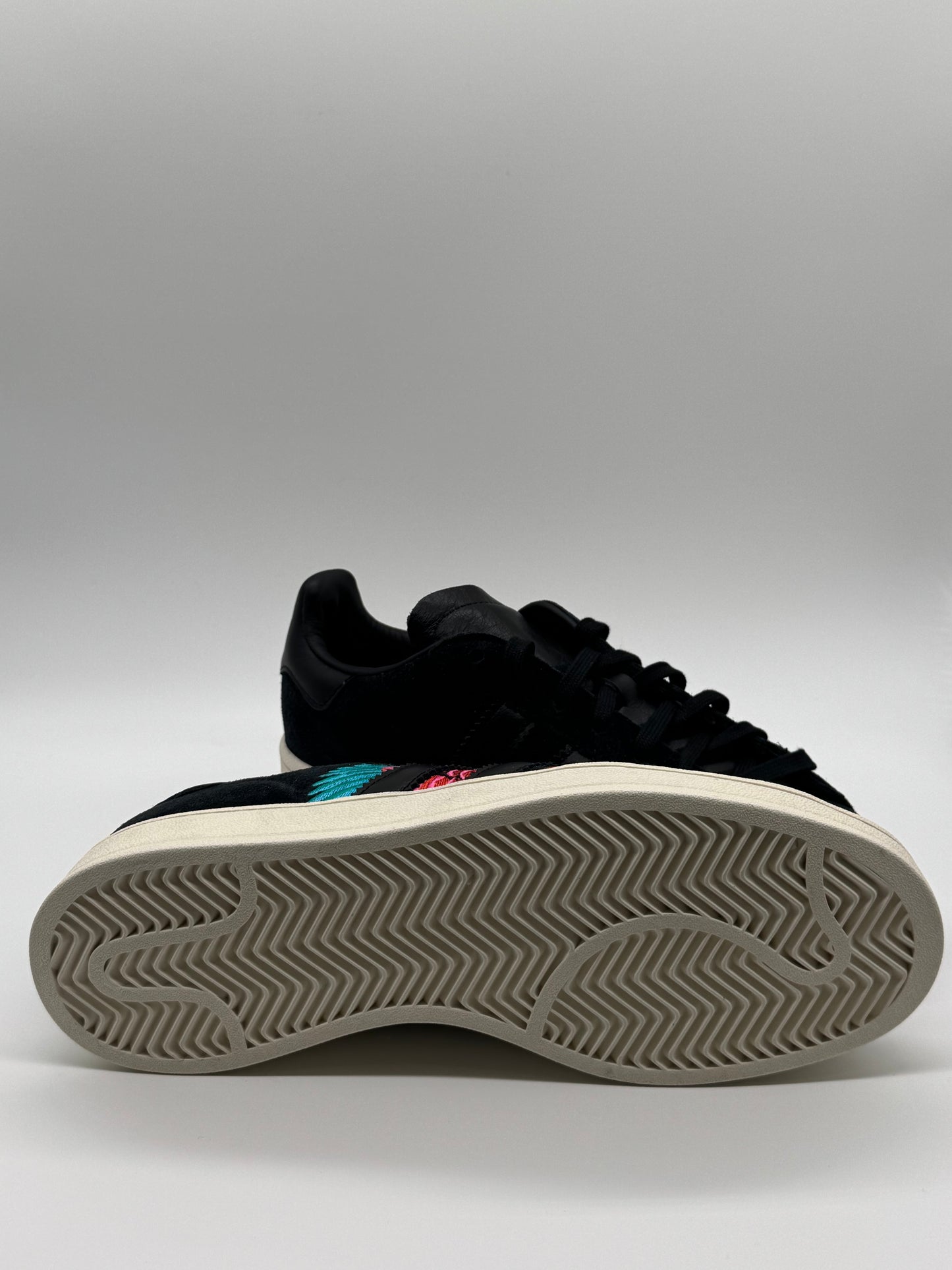 Turnschuhe Adidas Campus 00s Notting Hill Karneval